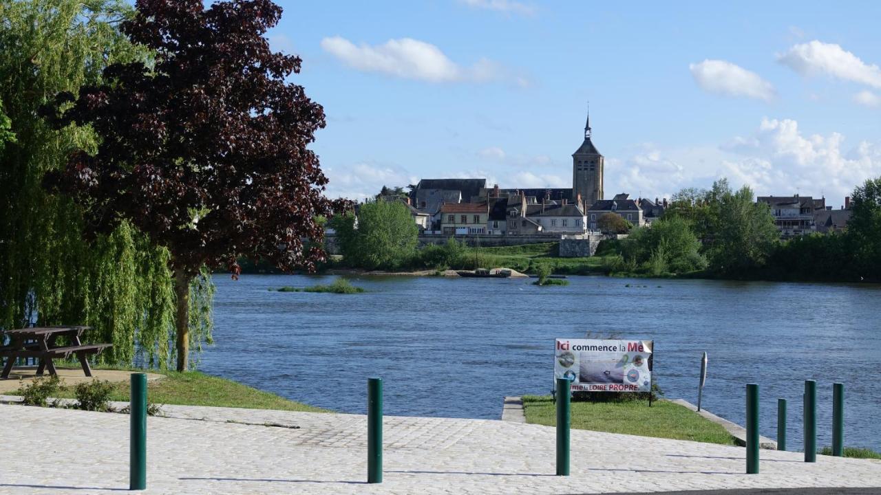 La Vue Loire Appartement Saint-Denis-de lʼHôtel Exteriér fotografie