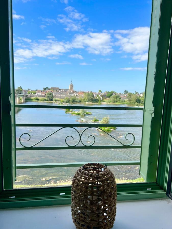 La Vue Loire Appartement Saint-Denis-de lʼHôtel Exteriér fotografie